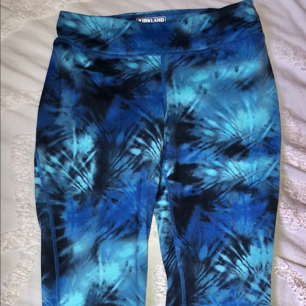 Kirkland Blue Leggings